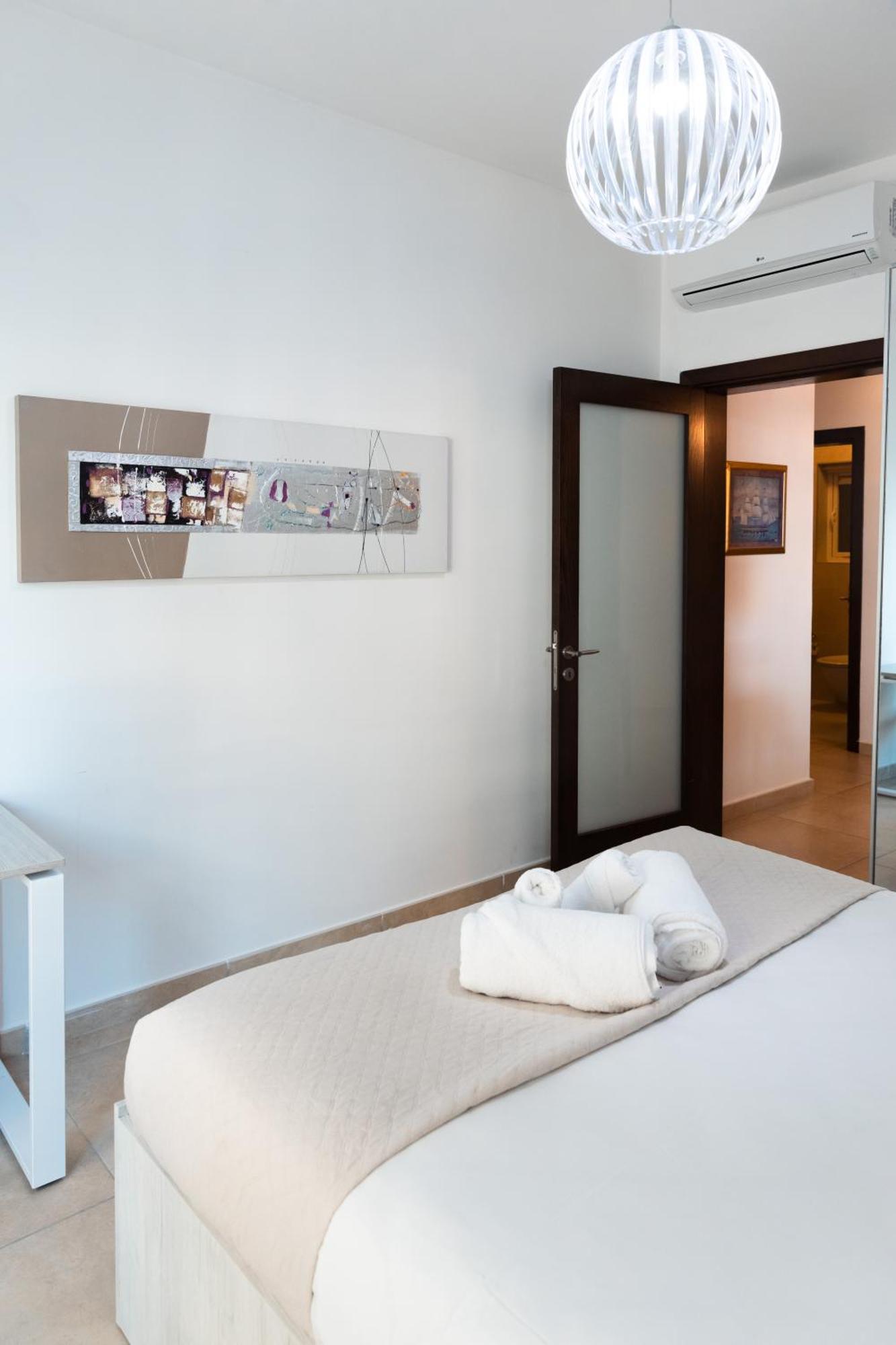 Luxury Seafront 3Br With Pool By Arcobnb Sliema Exterior photo