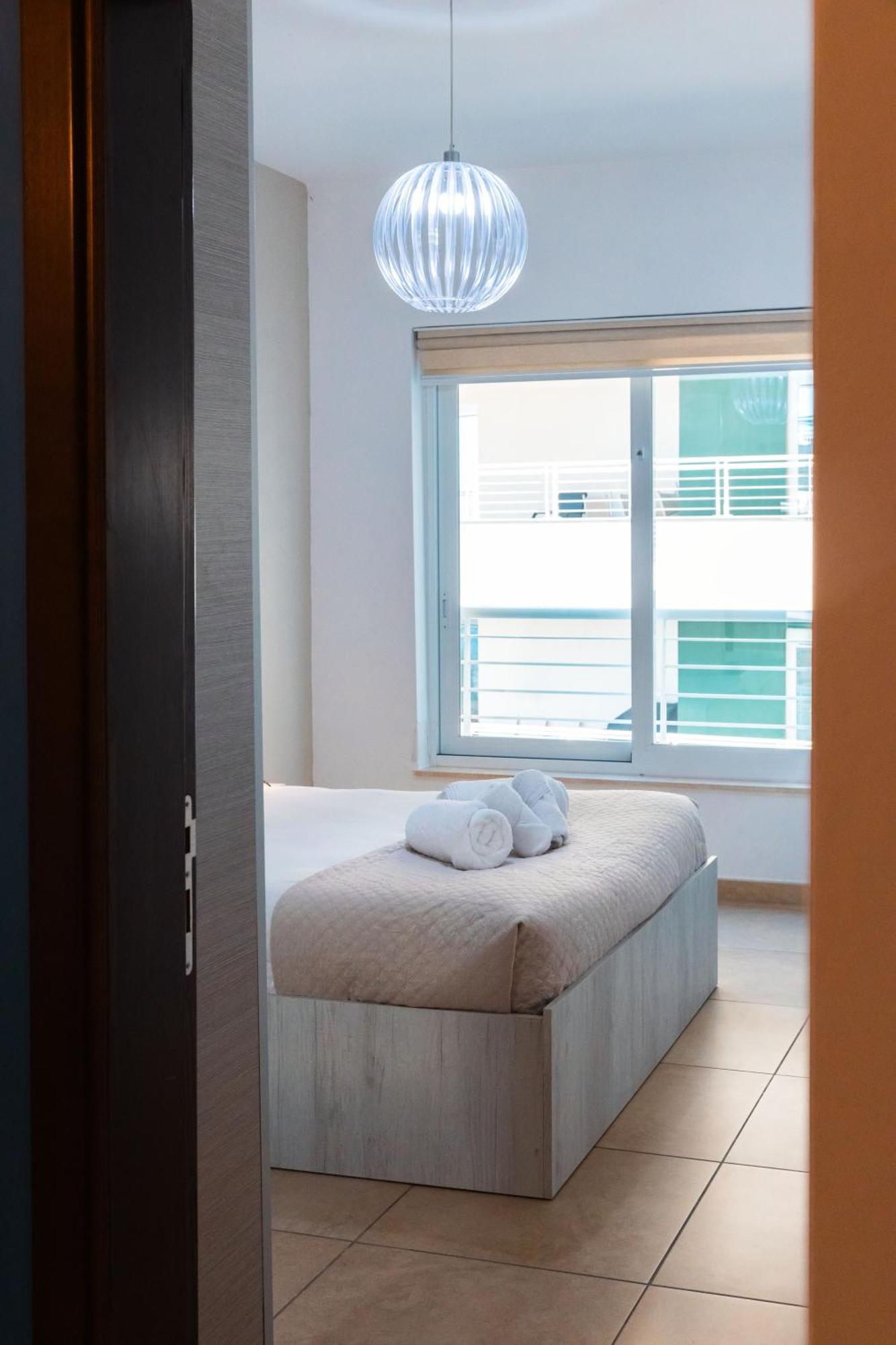 Luxury Seafront 3Br With Pool By Arcobnb Sliema Exterior photo