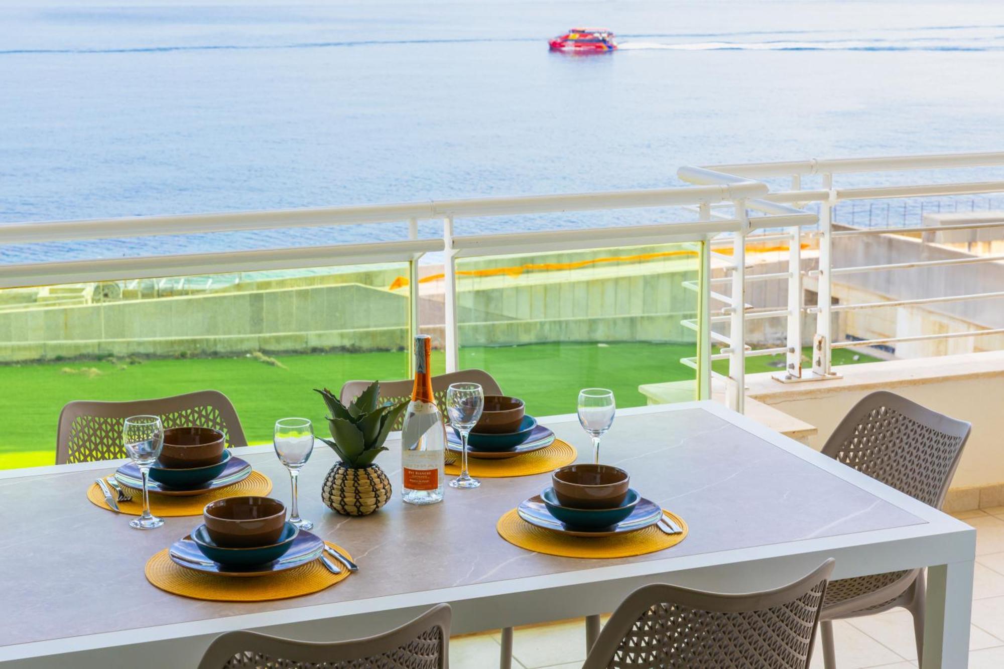Luxury Seafront 3Br With Pool By Arcobnb Sliema Exterior photo