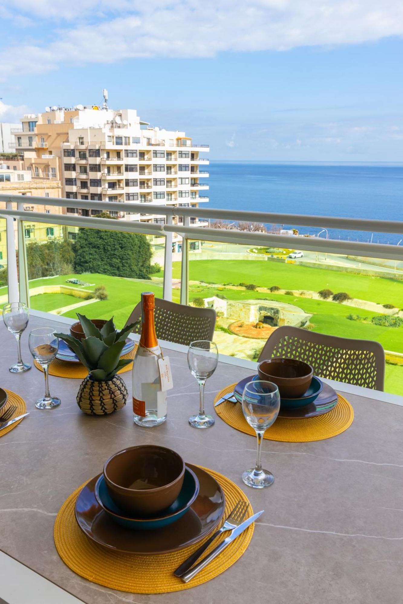 Luxury Seafront 3Br With Pool By Arcobnb Sliema Exterior photo